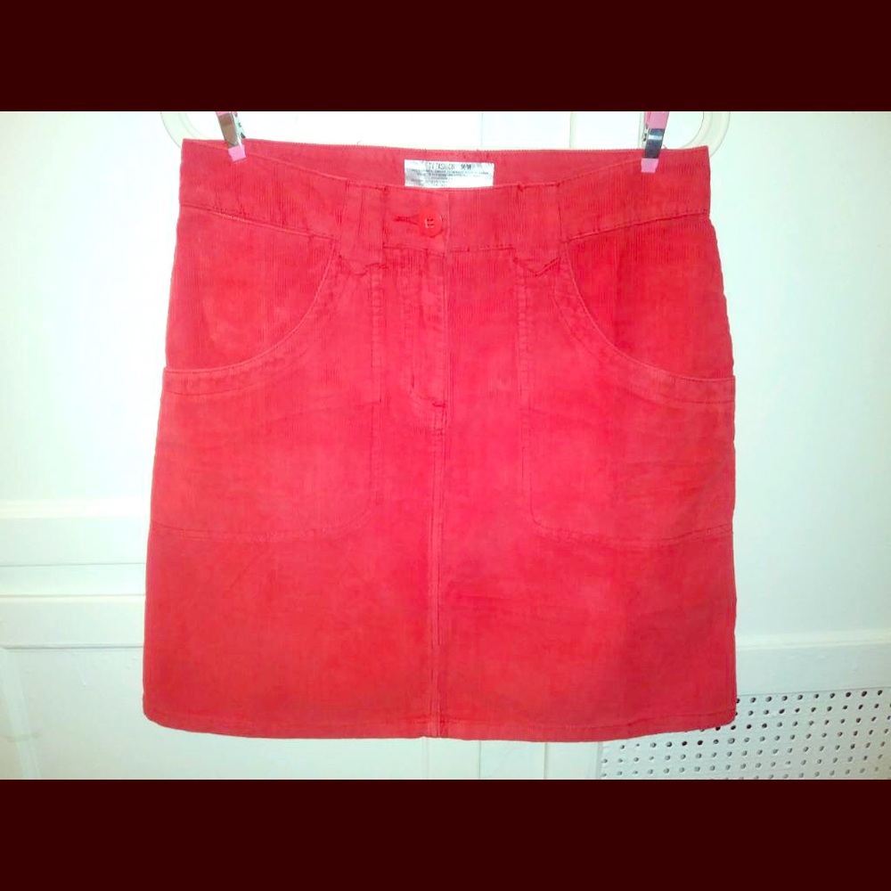 Red skirt